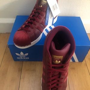 Kids Adidas, Size 5 Pro Model J